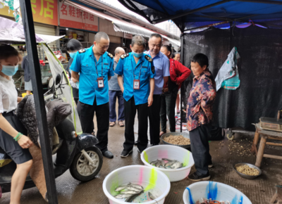 金堂县淮口市场监管所持续推进长江禁捕打非断链工作，规范渔具销售源头管理